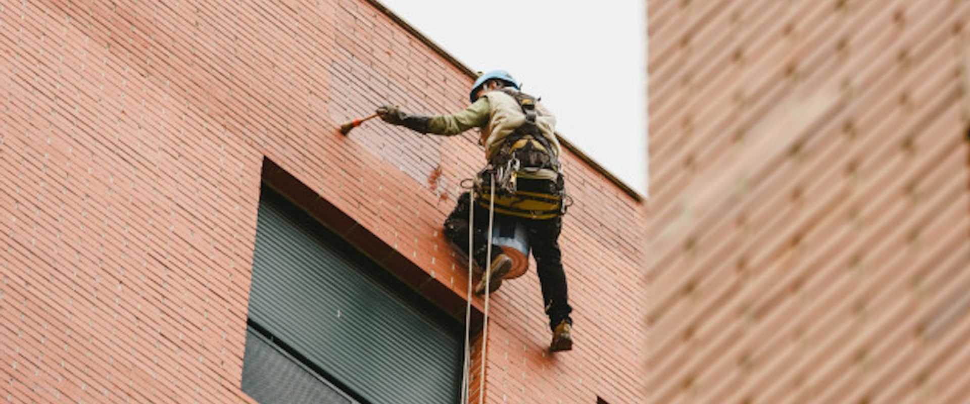 What makes a good commercial painter?