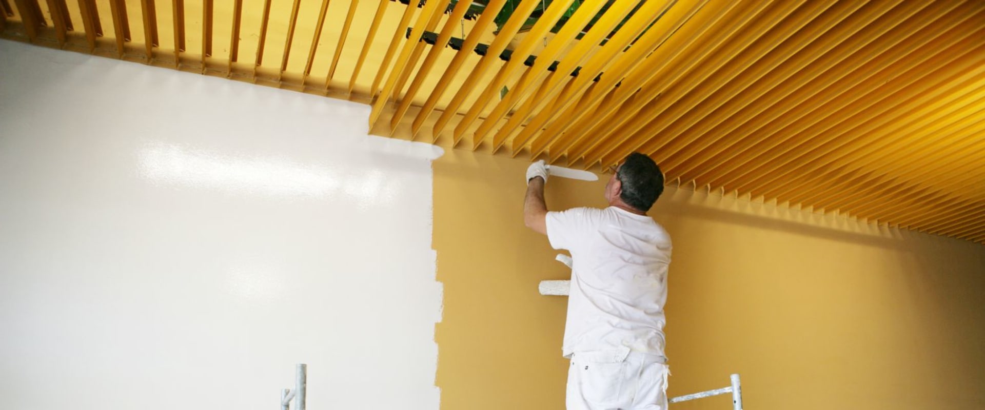 What are commercial painting contractors?